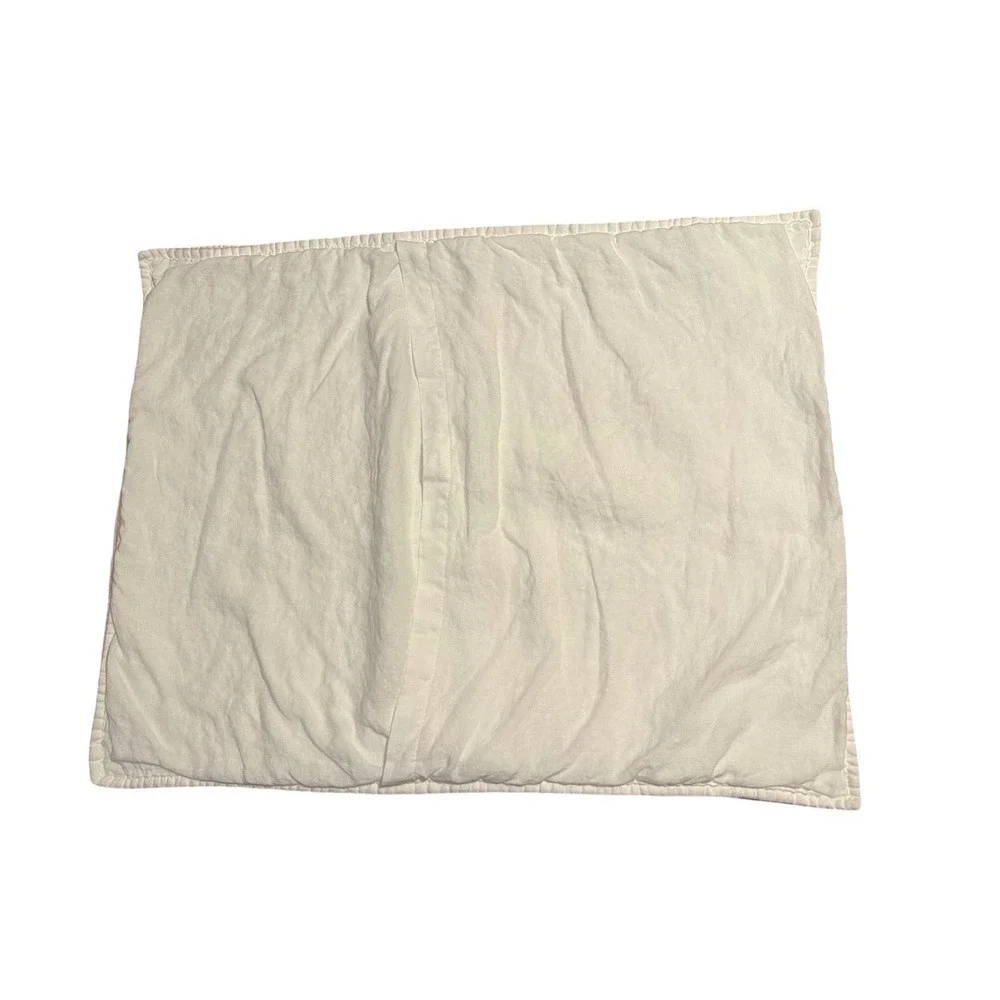 Pottery Barn White Quilted Pillow Shams Standard Set of 2 Floral Medallion Linen